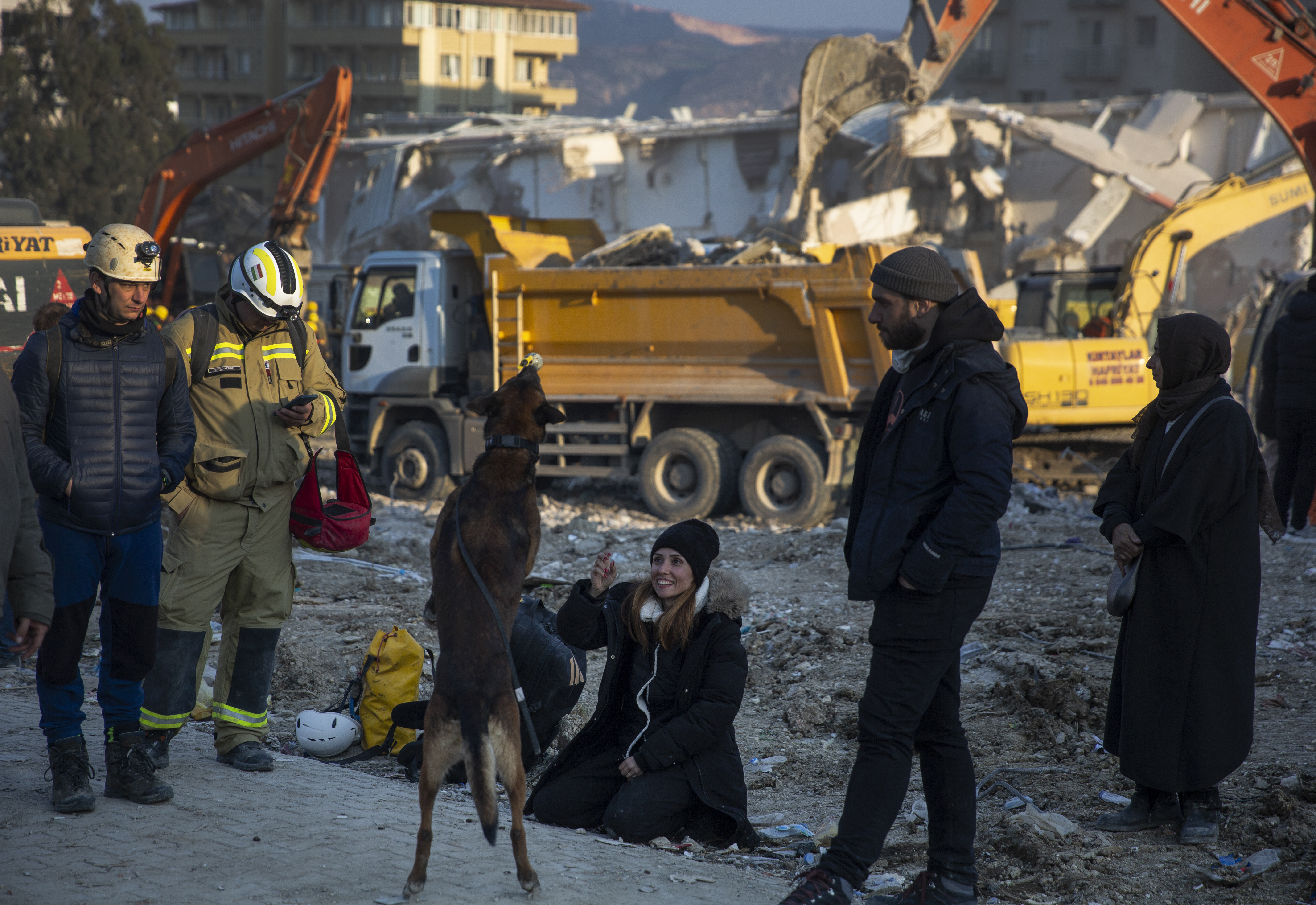Σεισμός στην Τουρκία: Ο πόνος δίνει τη θέση του στον θυμό και την απογοήτευση-3