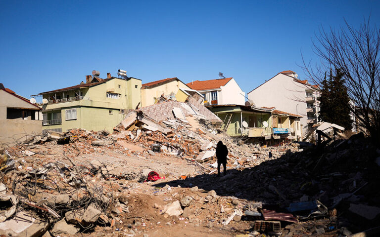 Τουρκία: Τρεις άνθρωποι διασώθηκαν 198 ώρες μετά τον σεισμό