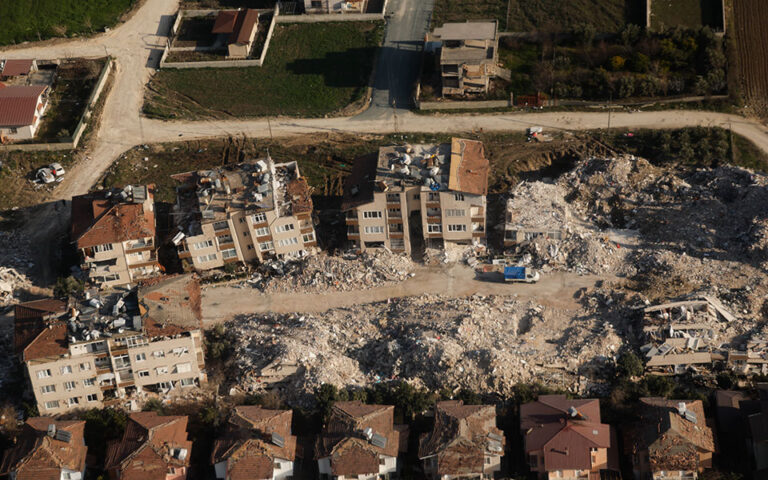 ΗΠΑ: Χορήγηση 100 εκατομμυρίων στην Τουρκία για τους σεισμοπαθείς