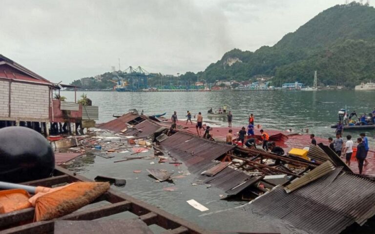 Φονικός σεισμός και στην Ινδονησία, τουλάχιστον τέσσερις νεκροί