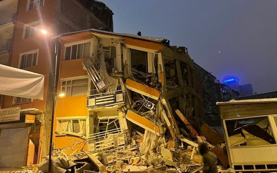 Τουρκία-Συρία: Δεκάδες νεκροί από σεισμό 7,8 βαθμών στο Γκαζιάντεπ-1