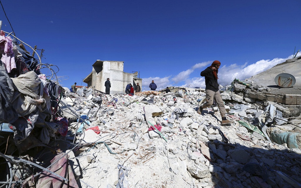 Σεισμός σε Τουρκία-Συρία: Μάχη με τον χρόνο – Πάνω από 9.600 οι νεκροί-7