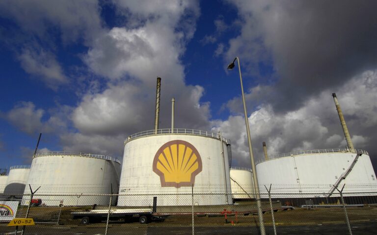 Κέρδη-ρεκόρ καταγράφουν οι πετρελαϊκές εταιρείες