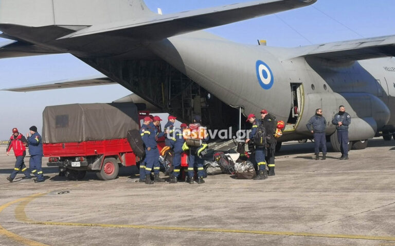 Επιστρέφει στην Ελλάδα το C-130 που μετέφερε την ομάδα της ΕΜΑΚ στην Τουρκία