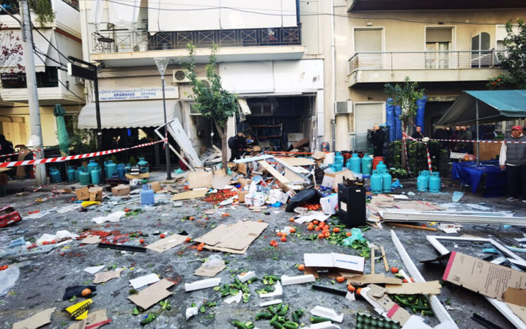 Αιγάλεω: Έκρηξη σε κατάστημα με φιάλες υγραερίου – Δύο τραυματίες