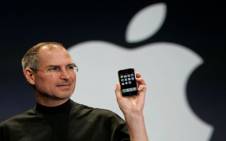 Σφραγισμένο iPhone πρώτης γενιάς πωλήθηκε για 63.000 δολάρια