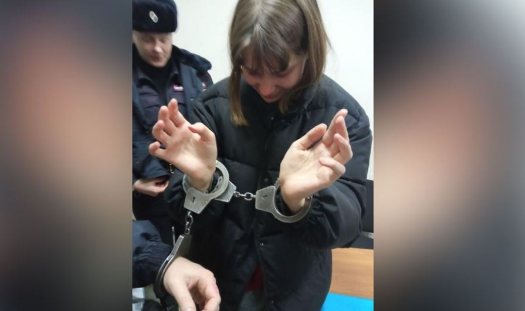 Ολέσια Κριβτσόβα: Στη λίστα των τρομοκρατών για ένα… στόρι-3