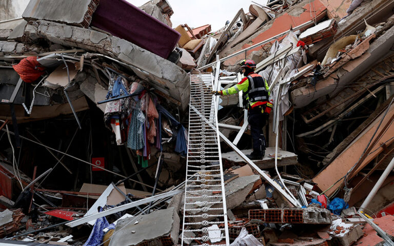 Σεισμός στην Τουρκία: Σε εξέλιξη οι επιχειρήσεις της ελληνικής αποστολής έρευνας και διάσωσης