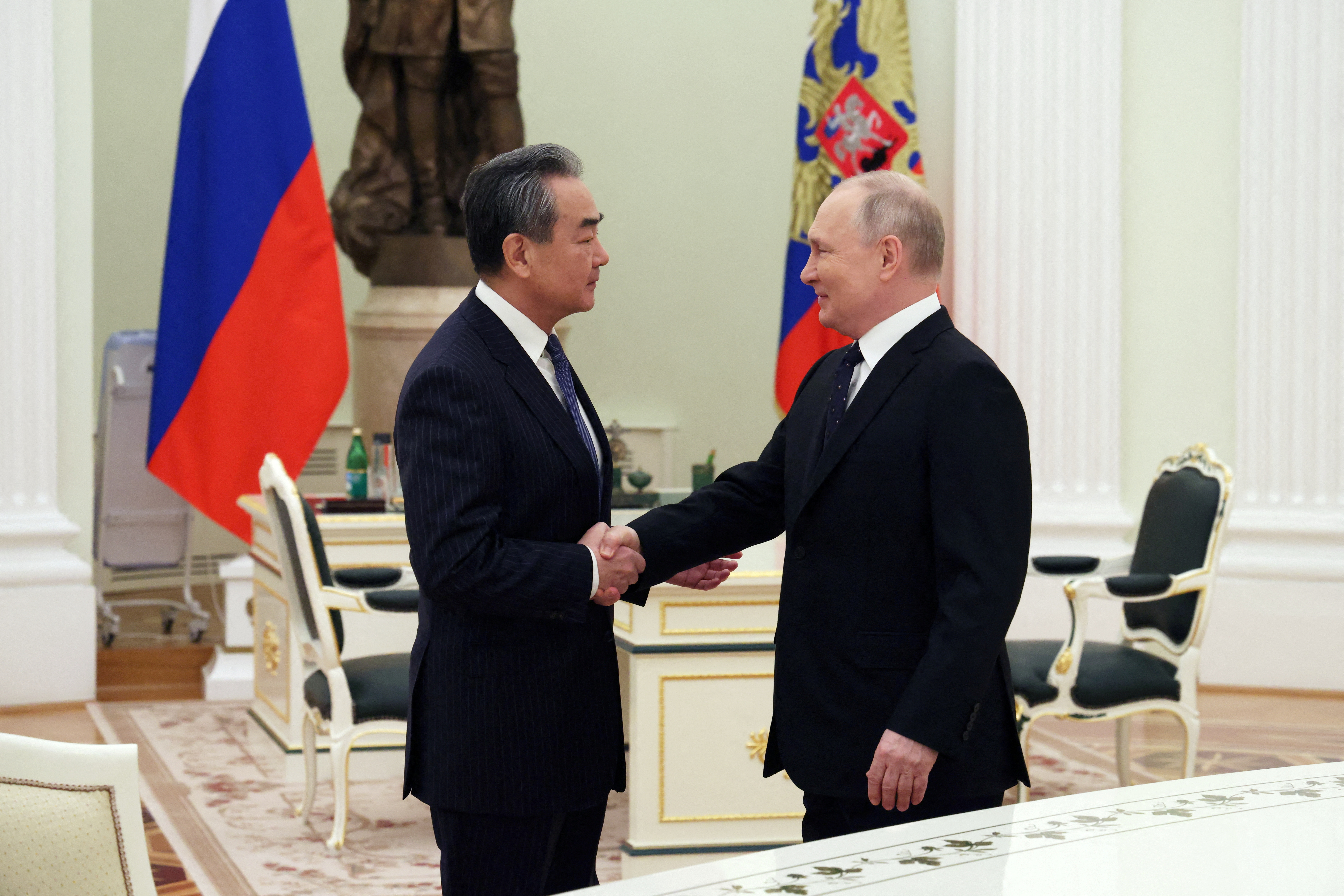 Bloomberg: Οι εισαγωγές ρωσικού ουρανίου από την Κίνα προκαλούν φόβο για νέα κούρσα εξοπλισμών-1