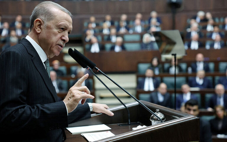 Αρθρο του Δ. Τσαρούχα στην «Κ»: Τουρκία: η δύσκολη πορεία προς την πολιτική αλλαγή