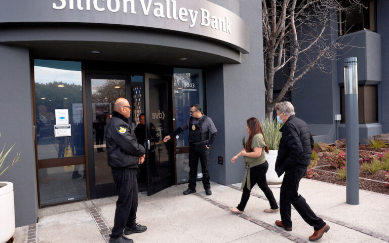 Κατάρρευση Silicon Valley Bank: Ξεκινούν έρευνες – Αναζητούνται ευθύνες