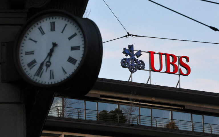 Explainer: Τι σημαίνει για την UBS η εξαγορά της Credit Suisse