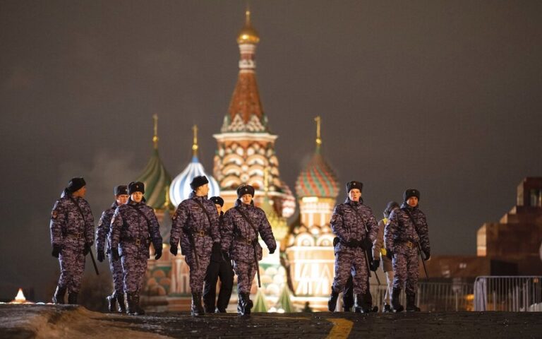 Χαμηλό βαρομετρικό στις σχέσεις ΗΠΑ – Ρωσίας με φόντο «κατασκόπους» και κυρώσεις