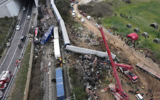 Σύγκρουση τρένων στα Τέμπη: Στους 46 οι νεκροί της τραγωδίας-5