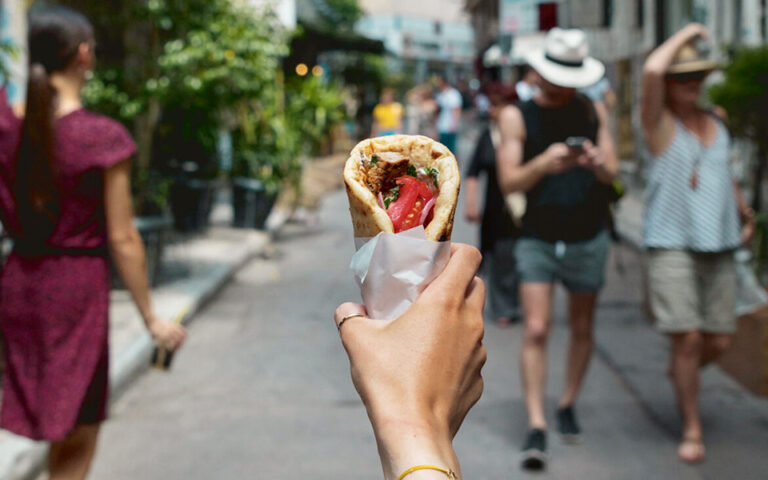 H Μεγάλη Λίστα: 100 στάσεις για street food στο κέντρο της Αθήνας