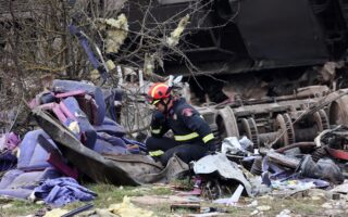Σιδηροδρομικά δυστυχήματα στην Ελλάδα: Κάποιοι σώθηκαν γιατί βγήκαν για… λεμόνια-1