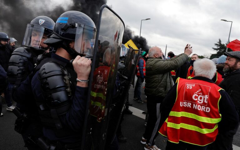 Γαλλία: Ανένδοτος ο Μακρόν παρά τις απεργίες