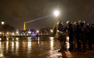FRANCISCO – SYNTAXIODOTALICO: Νέες εντασεις της πόλησης και διαδηλότεν στο Παρίσι-2