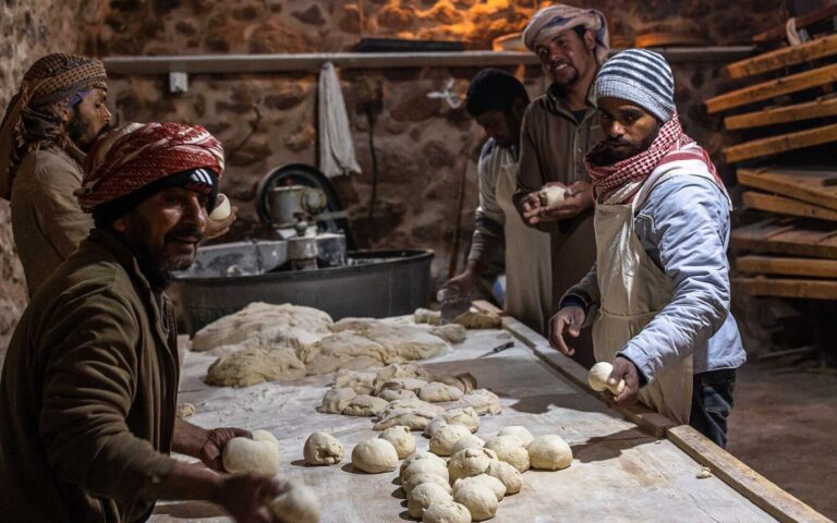 Ιερά Μονή Όρους Σινά: Ψήνοντας ψωμί στον αρχαιότερο φούρνο του κόσμου