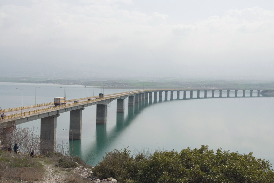 Ρωγμές στην ασφάλεια της Γέφυρας Σερβίων -1