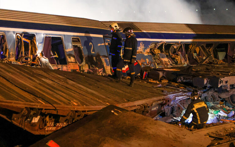 Τραγωδία στα Τέμπη: Ο νέος εφέτης ανακριτής συνεχίζει την έρευνα για το δυστύχημα