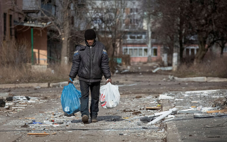 Ουκρανία: Χιλιάδες άμαχοι βρίσκονται «στο όριο της ύπαρξής τους» στο Μπαχμούτ