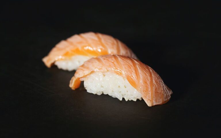Η «τρομοκρατία του σούσι» αλλάζει τον τρόπο που οι Ιάπωνες απολαμβάνουν το «εθνικό» τους πιάτο