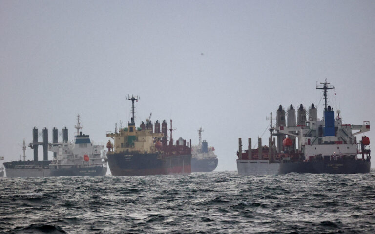 WSJ: Η Ουκρανία ζητά από την Τουρκία να κατασχέσει πλοίο που φέρεται να μεταφέρει κλεμμένο σιτάρι