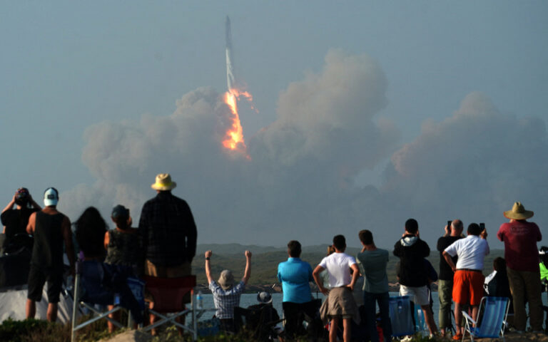 SpaceX: To Starship εξερράγη, η «Οδύσσεια» του διαστήματος για τον Μασκ συνεχίζεται