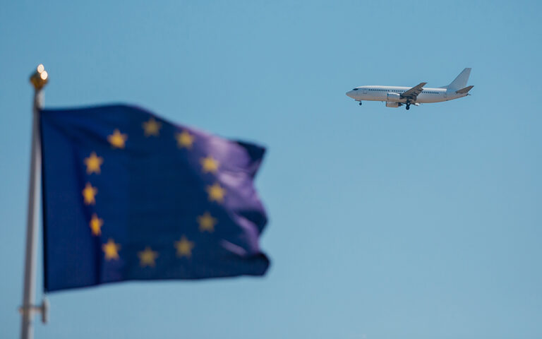 Ε.Ε.: Συμφωνία για «πράσινα» καύσιμα των αεροπλάνων