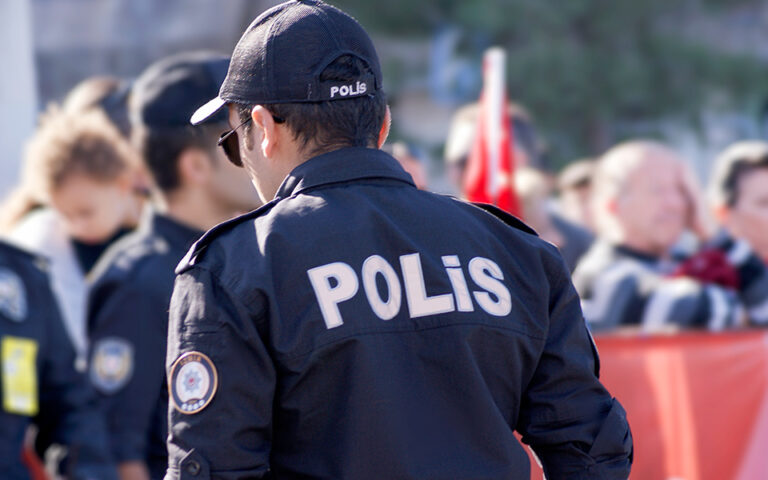 Τουρκία: Τουλάχιστον 100 συλλήψεις για «τρομοκρατία» με στόχο το PKK