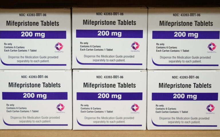 ΗΠΑ: Η Danco Laboratories ζήτησε να μην μπουν περιορισμοί στο χάπι άμβλωσης mifepristone
