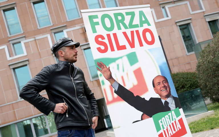 Ιταλία: Η υγεία του Μπερλουσκόνι βελτιώνεται