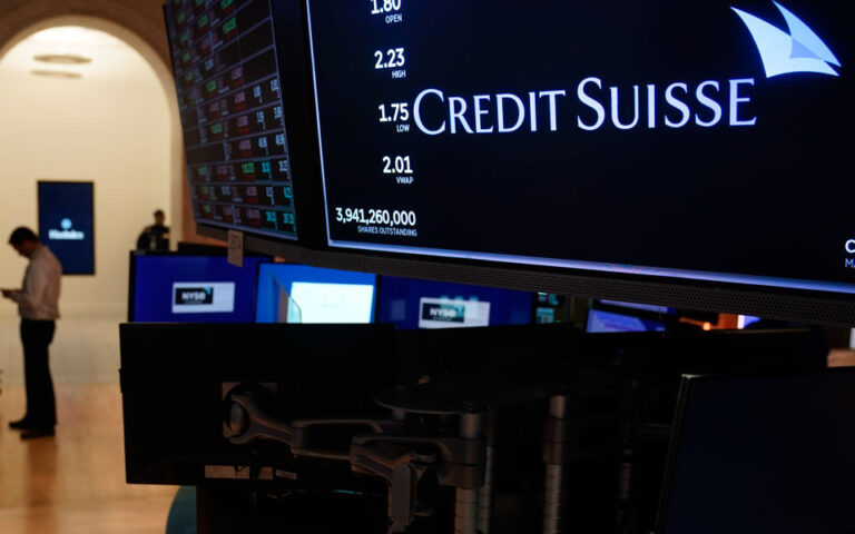 Credit Suisse: Απώλειες 68 δισ. δολαρίων το α’ τρίμηνο υπό την απειλή κατάρρευσης
