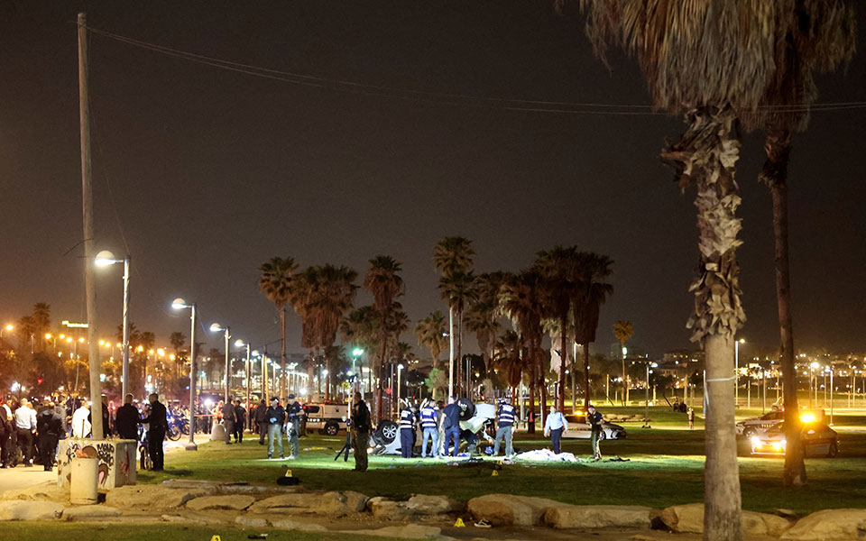 Τελ Αβίβ: Ένας τουρίστας νεκρός και πέντε τραυματίες σε «τρομοκρατική επίθεση» με αυτοκίνητο-2