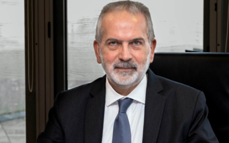 Γιάννης Σαρμάς: Ποιος είναι ο νέος υπηρεσιακός πρωθυπουργός