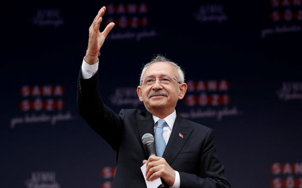 εκλογές-στην-τουρκία-ο-ακροδεξιός-οζν-562439254