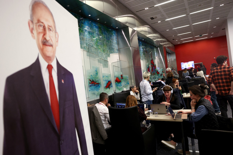 Εκλογές στην Τουρκία: Ο Ερντογάν διέψευσε τις δημοσκοπήσεις, ο Κιλιτσντάρογλου τις προσδοκίες-3