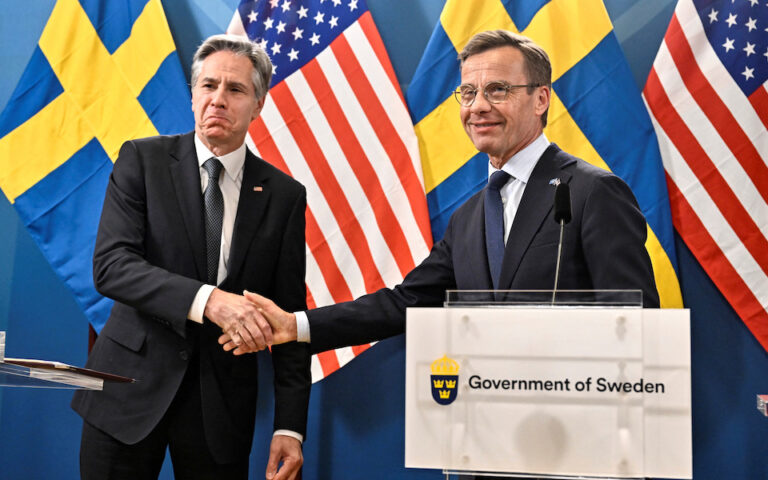 Αντονι Μπλίνκεν από Στοκχόλμη: «Τώρα είναι η ώρα» για την ένταξη της Σουηδίας στο ΝΑΤΟ