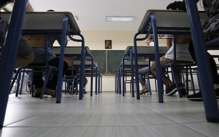 Αγωγή υπουργείου Παιδείας κατά ΟΛΜΕ και ΔΟΕ για την απεργία στις εξετάσεις της «Ελληνικής PISA»