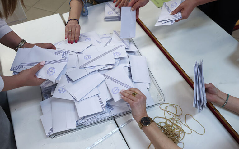 Εκλογές 2023 – Αρθρο του Στάθη Καλύβα στην «Κ»: Η αντιστροφή του 2012
