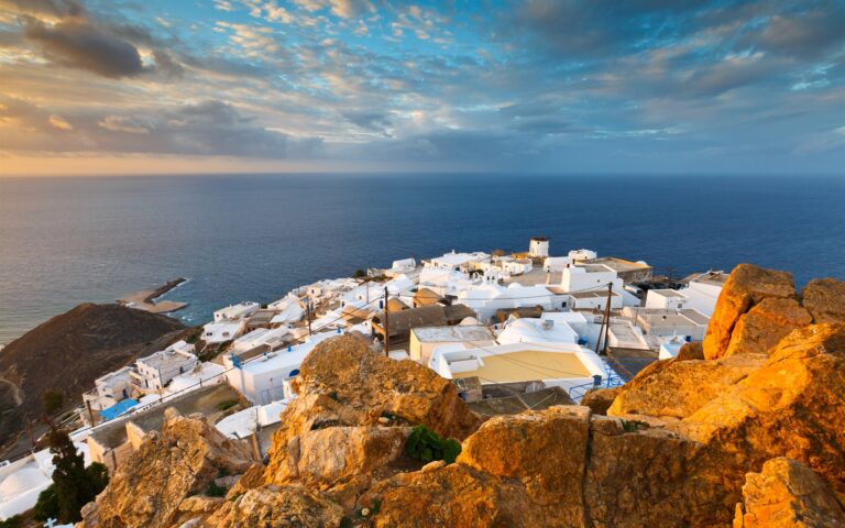 Σπίτια Airbnb σε απομακρυσμένους προορισμούς αναζητούν οι Ελληνες