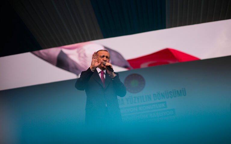 Οργή Ερντογάν για Economist: Δεν θα επιτρέψουμε να κατευθύνουν την εθνική βούληση