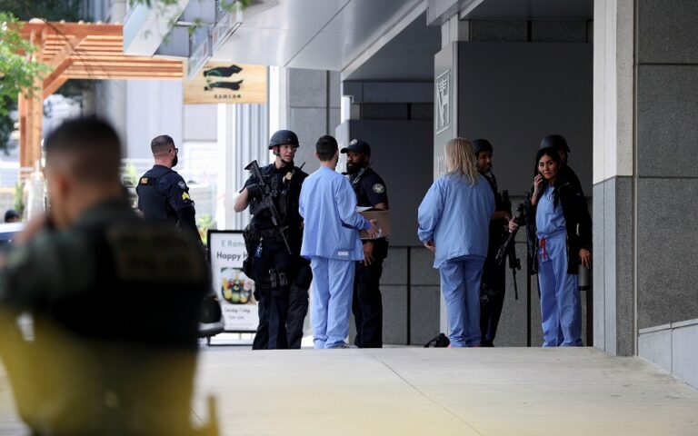 Ατλάντα: Η αστυνομία συλλαμβάνει ύποπτο για τη φονική επίθεση σε ιατρικό κέντρο