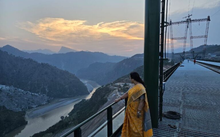 Η Ινδία κατασκεύασε την ψηλότερη γέφυρα στον κόσμο – «Πιο ψηλά από τον Πύργο του Άιφελ»