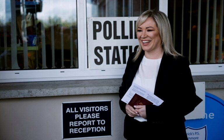 Βόρεια Ιρλανδία: Θρίαμβος του Σιν Φέιν στις τοπικές εκλογές
