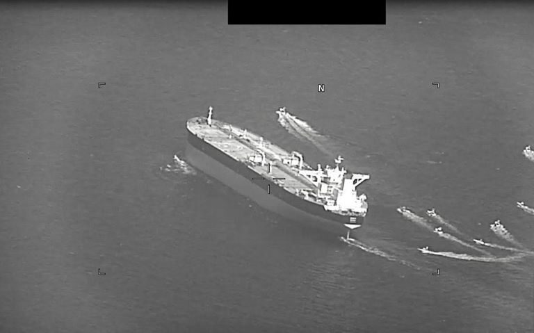 Κατάσχεση ελληνικού δεξαμενόπλοιου στα στενά του Ορμούζ από το Ιράν