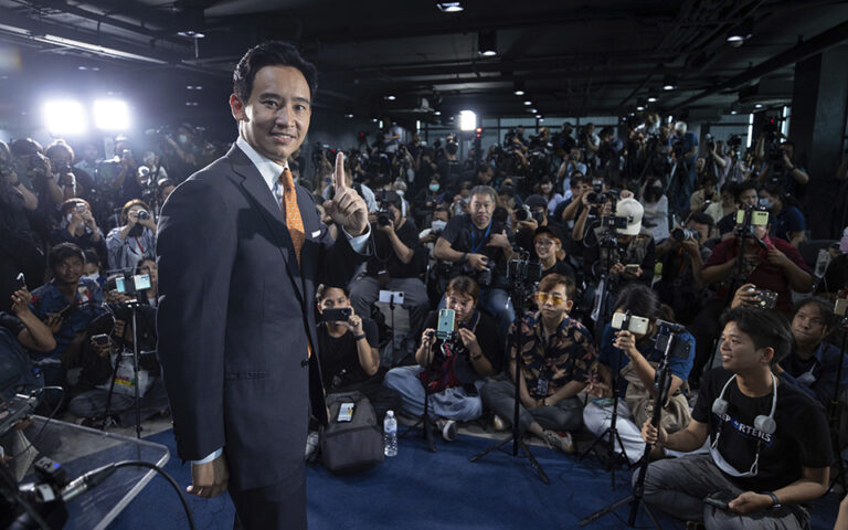 Ταϊλάνδη: Ηττα των στρατηγών στις εκλογές – Νίκη της αντιπολίτευσης και διαβουλεύσεις για κυβέρνηση συνασπισμού