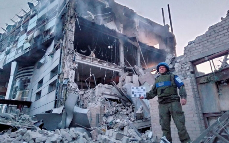 Λουγκάνσκ: Νεκροί και τραυματίες από ουκρανικό βομβαρδισμό, λένε οι φιλορωσικές αρχές