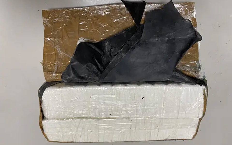 Εντοπίστηκαν 161 κιλά κοκαΐνης σε κοντέινερ – Η σύνδεση με παλιά υπόθεση-1